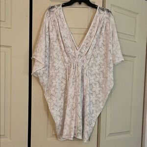 Victoria's Secret White Lace Coverup. Great for the Beach